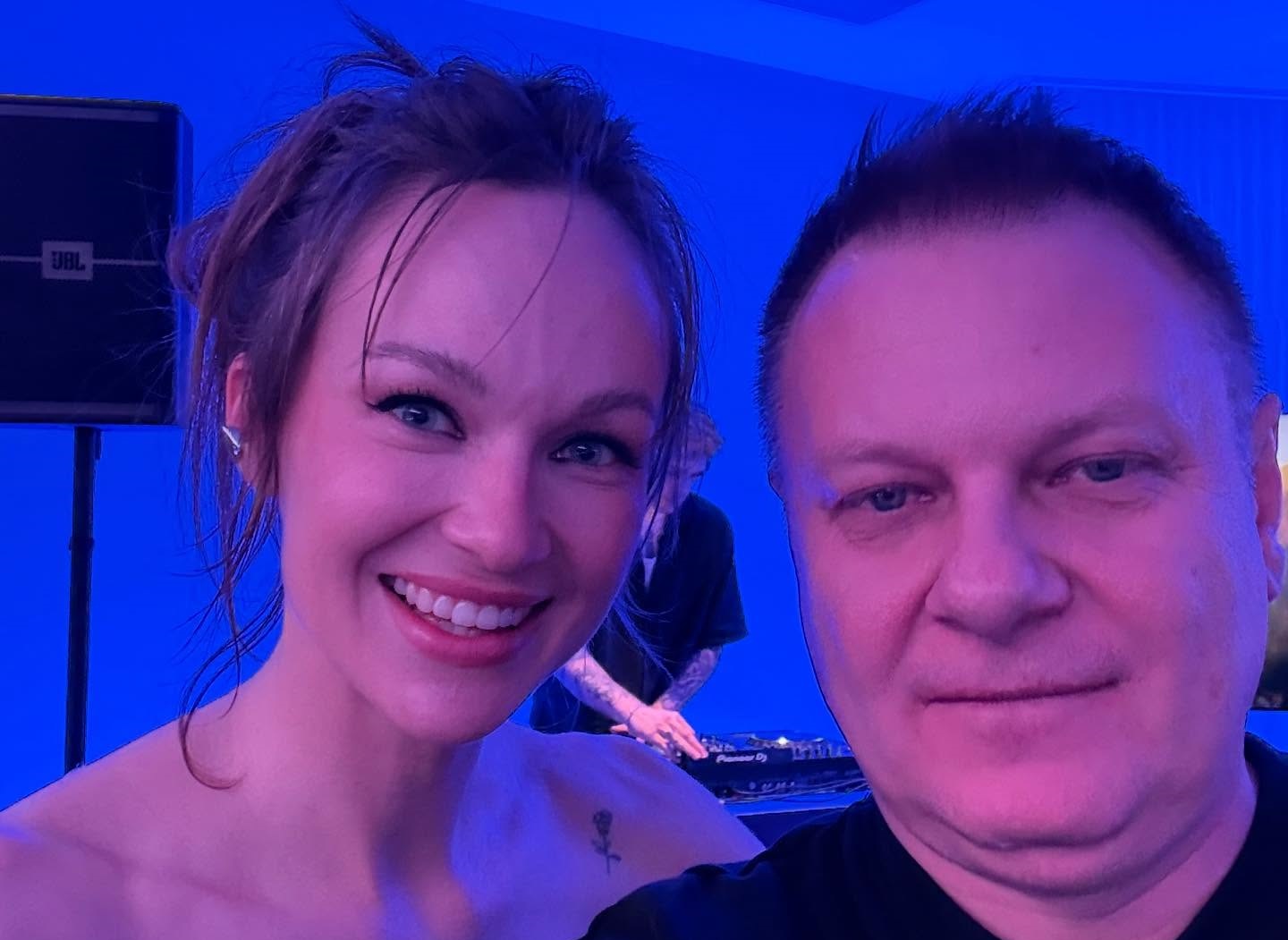 Czy „Pati” z serialu „Skazana” zagra w nowym teledysku zespołu Classic? To zdjęcie wywołało burzę!

