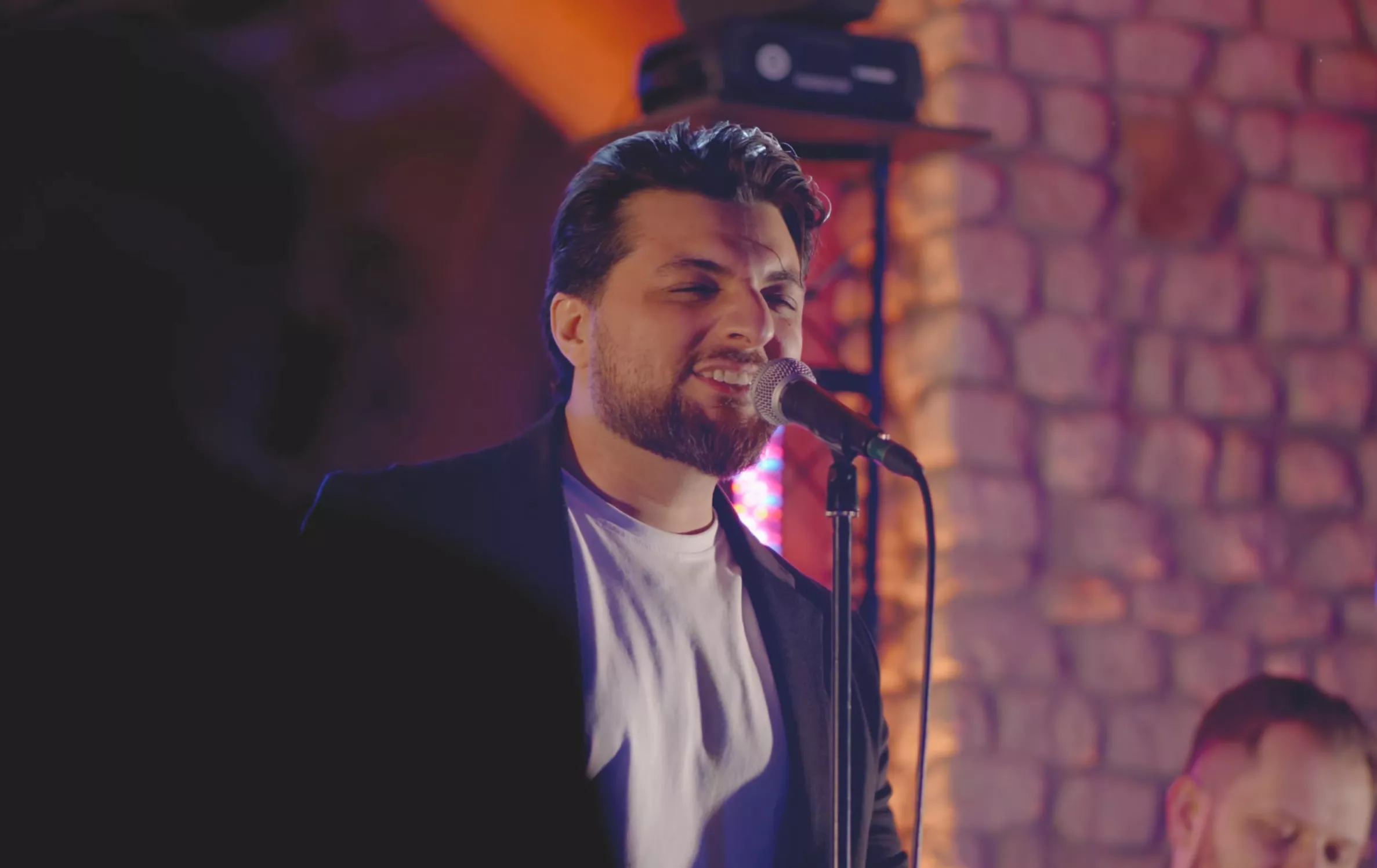 Czy „Raz Dwa Trzy” Dragana stanie się jednym z najczęściej granych utworów disco polo z biesiadnym i romskim klimatem?