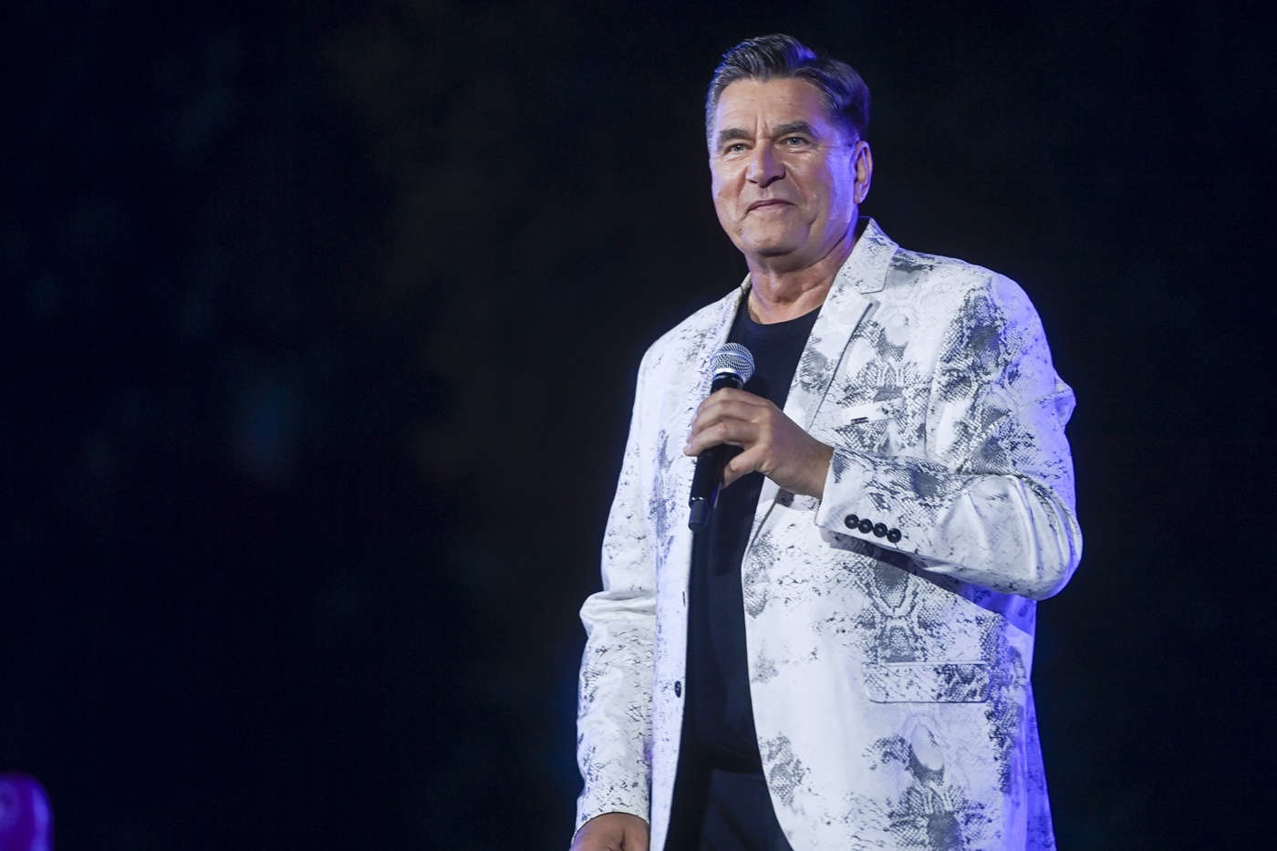 Czy Sławomir Świerzyński z Bayer Full nie żyje? Cesarz disco polo przerywa milczenie i dementuje makabryczne plotki 