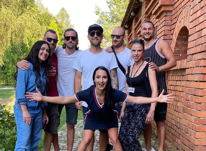 Wielka tajemnica grupy Daj to Głośniej prawie odkryta?! Artyści zabrali głos w tej sprawie! 