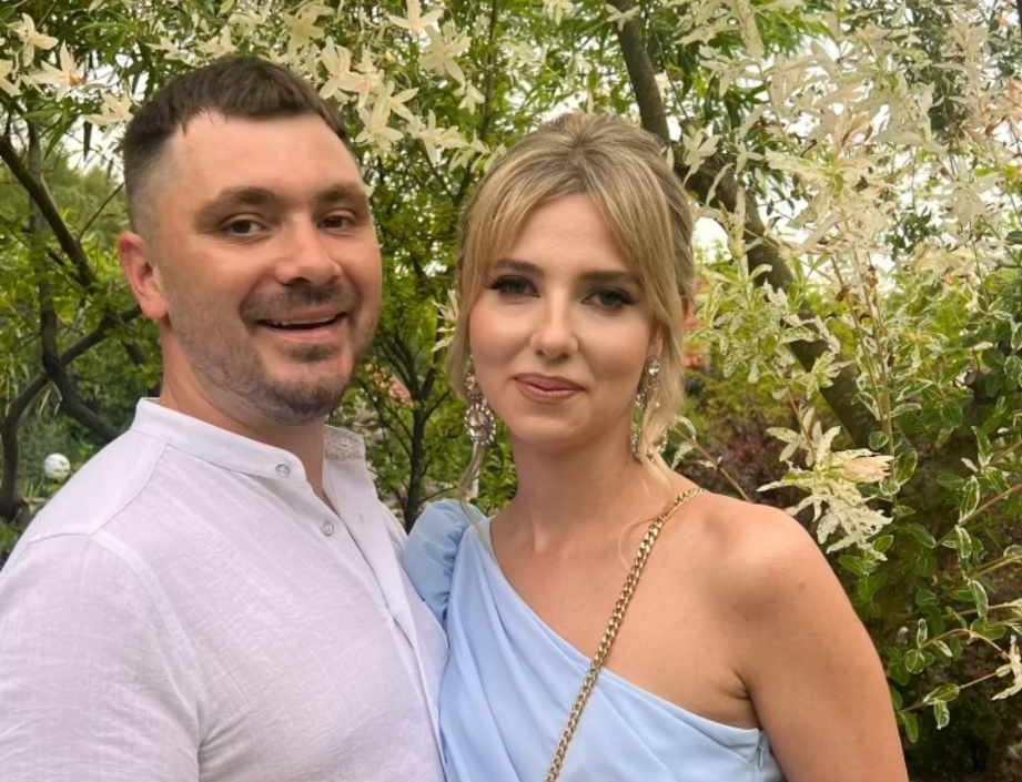Daniel Martyniuk pokazuje pierwsze chwile z noworodkiem. Rodzinne zdjęcia wzruszyły internautów

