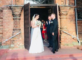 Daniel z formacji Piękni i Młodzi wziął ślub! Zobaczcie zdjęcia - młodzi wyglądają pięknie!