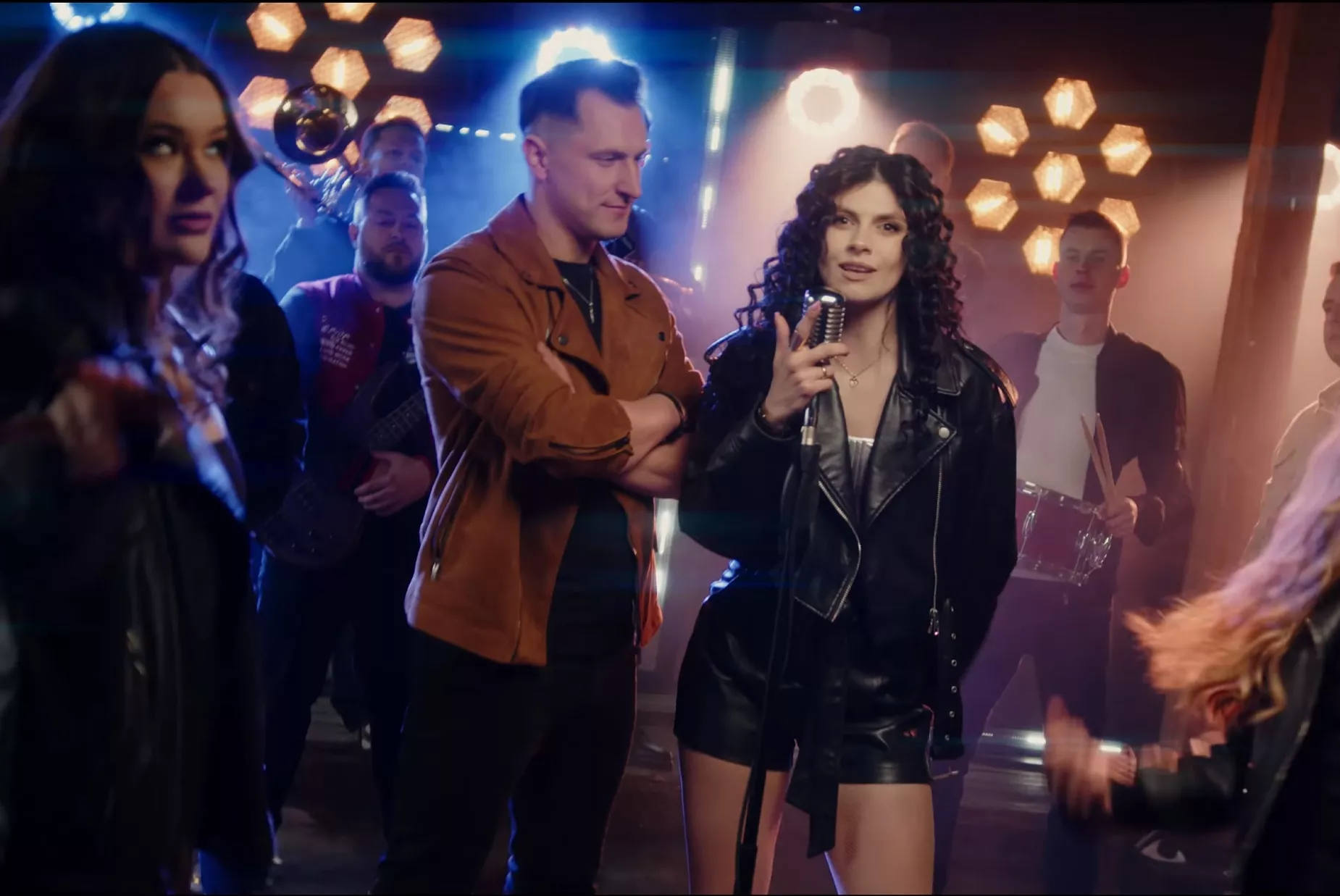 Daria Negra i Eratox z premierą „Jest dobrze”. To strzał w dziesiątkę?! Zobacz nowość