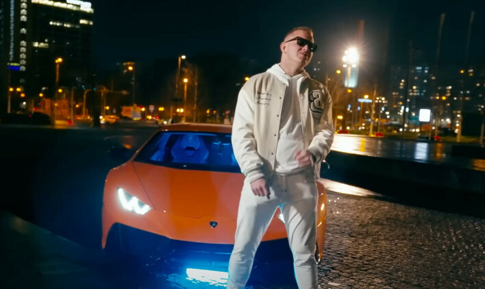 SZOK! To się dzieje naprawdę! Dawid Narożny Piękni i Młodzi milionerem! Ile zarobił?