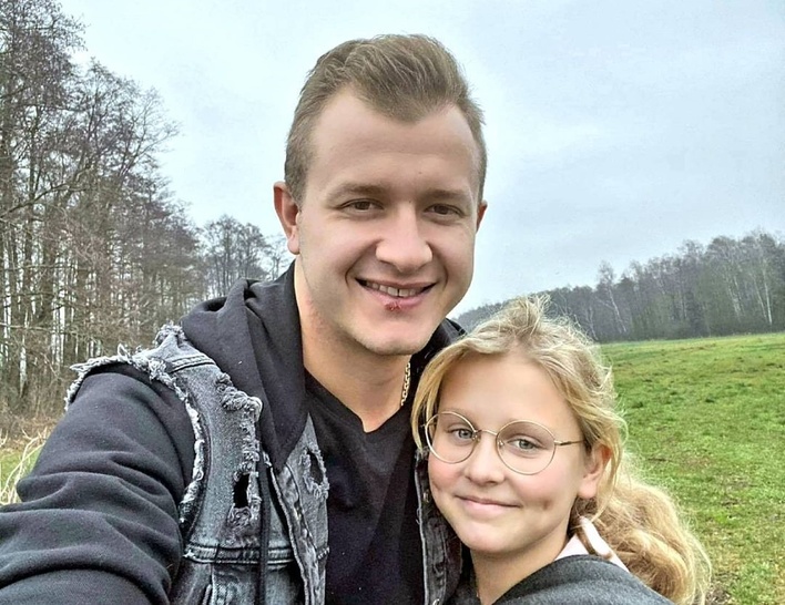 Dawid Narożny zaśpiewał znane przeboje ze swoją córką! Te nagrania przejdą do historii disco polo!