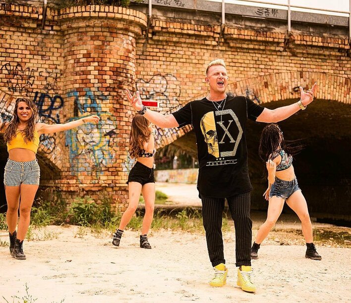 Dbomb - Prawie O Północy | Gorąca premiera