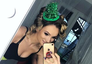 Co za biust! Popularna wokalistka disco polo postawiła na gigantyczny dekolt! 