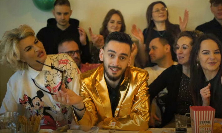 Denis zaskakuje nowością! Czy „Nie lubisz Disco Polo” stanie się hitem?
