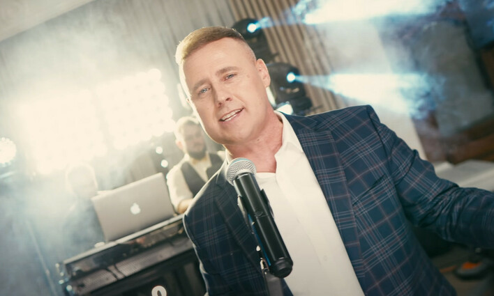 Diadem z nowym hitem: „Z Tobą” – Romantyczna premiera na Walentynki!