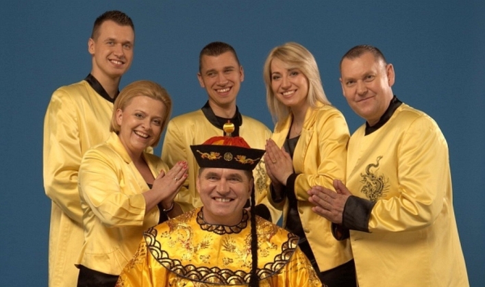 Bayer Full zrobił wielką karierę w Chinach?! Sławomir Świerzyński mówił o sprzedaży 67 mln płyt! Jaka jest prawda?! 