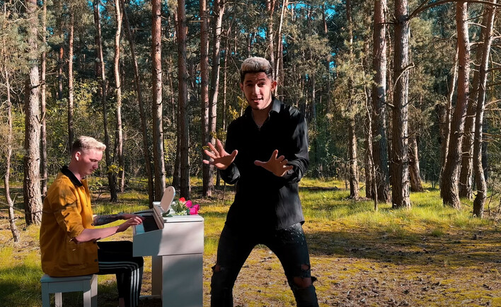 DiscoBoys w przepięknej miłosnej premierze „Czerwone róże„! Kamil Kossakowski zaskoczył wszystkich!