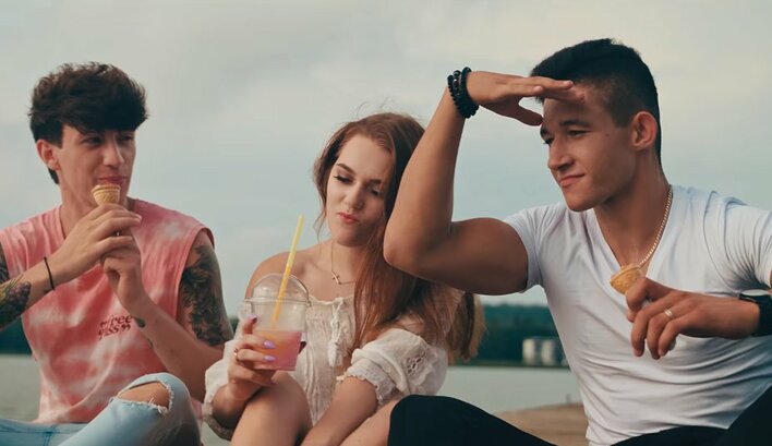 DiscoBoys - Złapię za rękę | Premiera klipu