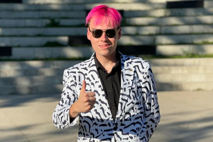 DiscoPrince wkracza na szczyt! Ponad milion wyświetleń w ciągu roku i nowy hit na horyzoncie

