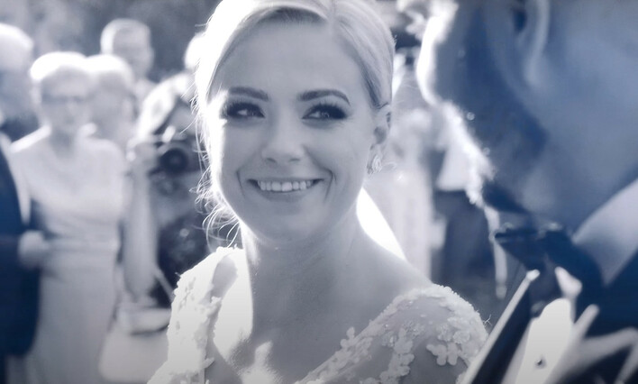 Wielki PRZEBÓJ „Hej Wesele” w wykonaniu DiscoPrince! Nowa wersja hitu podbija serca fanów i parkiety weselne!
