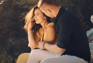 Idealna próba podbicia rynku disco polo?! Nogi rwą się do tańca.
