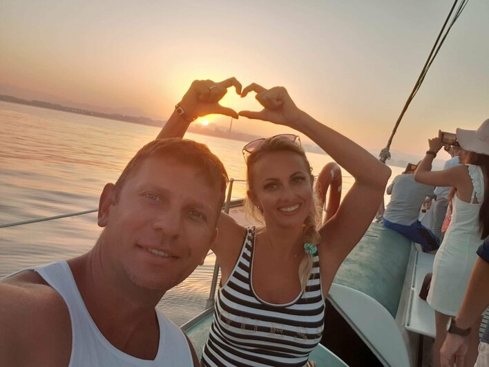 Popularny wokalista disco polo zabrał żonę na wakacje! Spędzili czas wśród luksusu?!