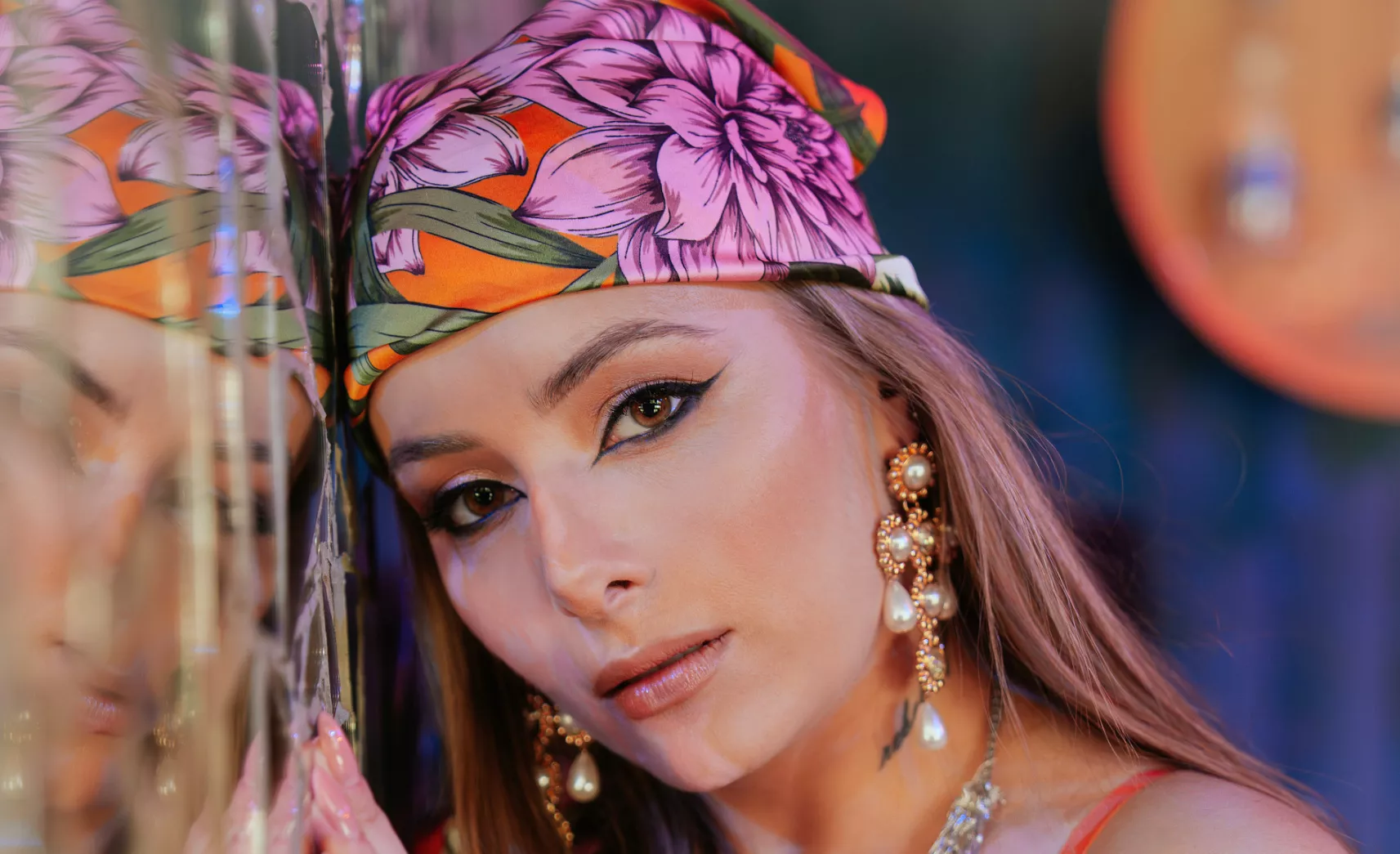 Domi wchodzi na scenę z hukiem. „Stalker" to jej pierwszy singiel! Zobacz przedpremierę!