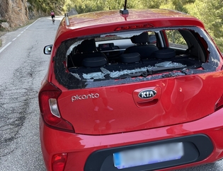 Z ostatniej chwili! Dramatyczny wypadek gwiazdora disco polo! Wybita szyba, polała się krew! 