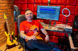 Dwie piosenki, dwa skrajne klimaty i jedno pytanie. Czadoman prosi fanów o decyzję