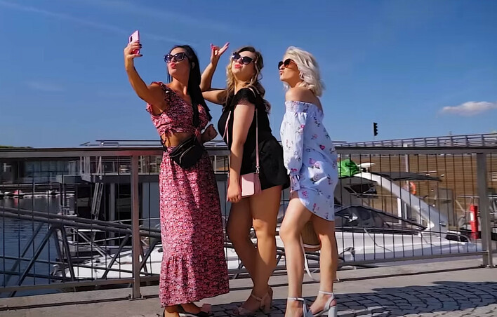 Dżasta nową gwiazdą disco polo?! Zobaczcie Jej NOWOŚĆ pt. „Bez Ciebie„! Hit?! 
