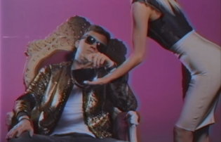 Dzieje się! Wokalista disco polo zarobił na jednym hicie milion w dwa tygodnie! 