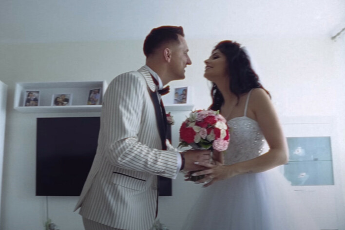 „Dziękuję Ci„ - idealny utwór miłosny od gwiazdy disco polo bije rekordy!