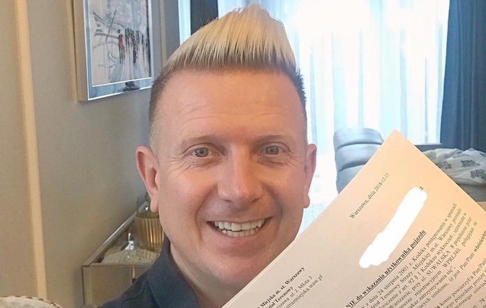 Dziwna sytuacja wokalisty disco polo! Dostał mandat na samochód, którego nie ma od 7 lat!