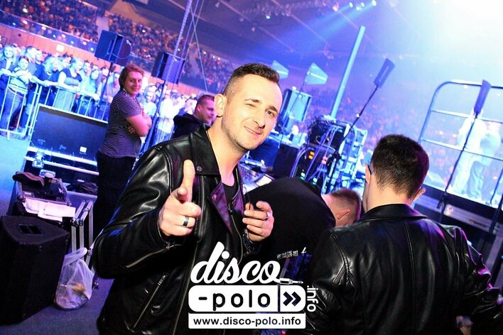 "Dżokej" perkusista po wypadku wraca do grupy Playboys! Wiemy jak się czuje!