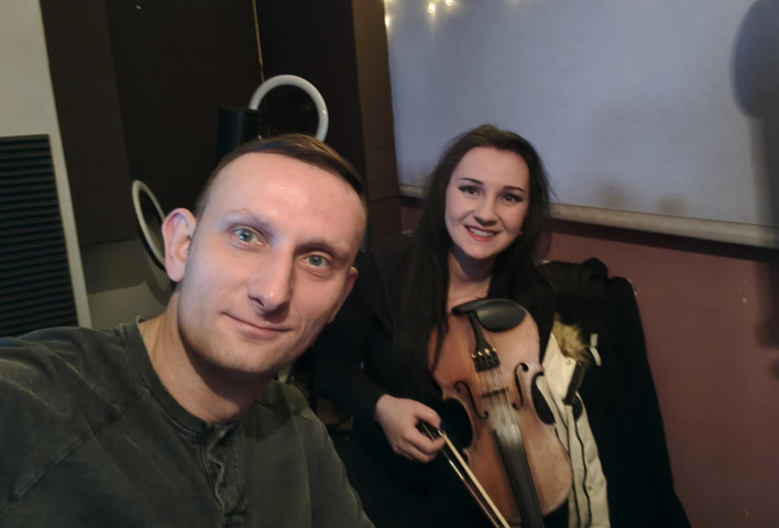 Edyta Buksa, Romeo i Longy nagrali wspólnie folkowy cover „W taką ciszę”