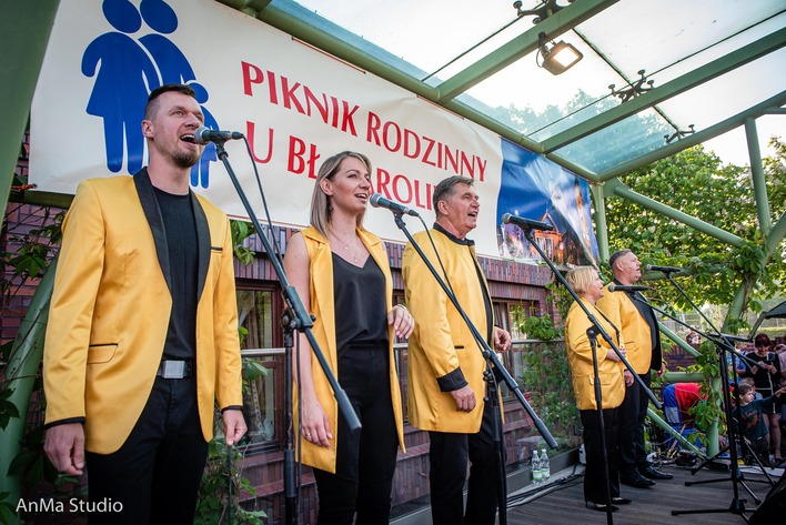 Ekscytujące nagranie live! Bayer Full Sławomir Świerzyński odkrywa nową wersję „Szalonej blondynki„ - musisz to usłyszeć!