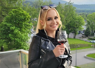 Ela Kliś - Wokalistka disco polo, która zaskakuje niesamowitą umiejętnością! Coś, czego nikt się nie spodziewał