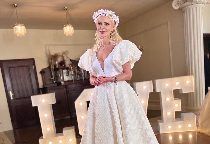 Elwira Mejk odsłoniła karty! Znana gwiazda disco polo zdradziła kulisy nowej produkcji! Szykuje się hit wszystkich wesel?! 