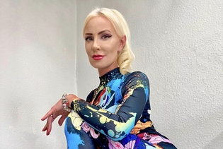 Elwira Mejk zszokowała swoim nieziemskim strojem! Zobacz, co założyła na scenę - zdjęcia w środku!