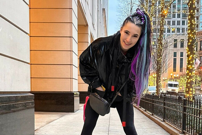 Emilia Sanecka Daj To Głośniej bawi się w USA „każdy na legalu chodzi z klamką„! Chicago pochłonęło gwiazdę disco polo!