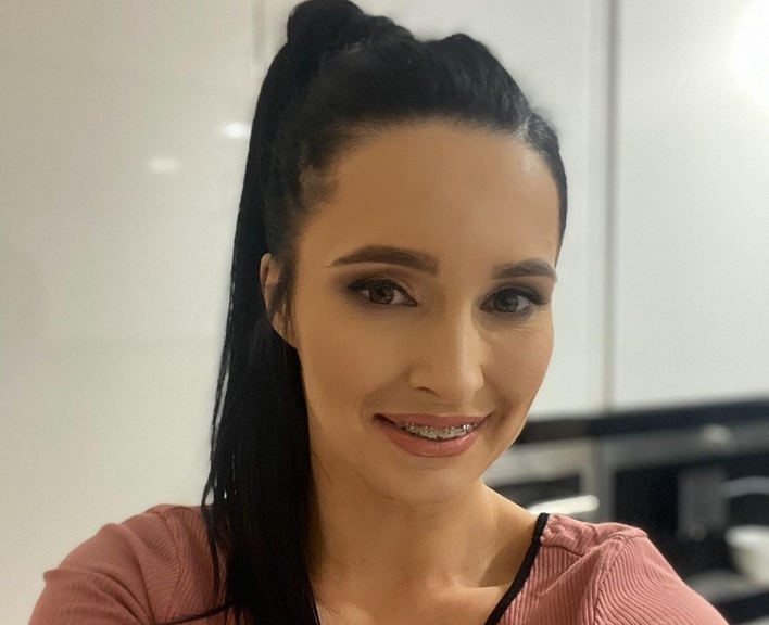 Co stało się z piękną twarzą Emilki z Daj To Głośniej?! Fani disco polo przerażeni! Artystka już tak nie wygląda!