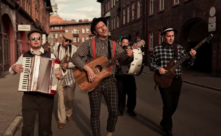 Eratox szykuje gorącą nowość „Powróć”. Ta przedpremiera robi ogromne wrażenie