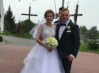 Fanki disco polo w rozpaczy! Kolejne ciacho zajęte! Wokalista właśnie wziął ślub!