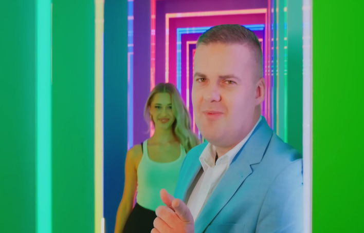 Fenomen na scenie disco polo! „Słodka jak miód” zespołu To jest TO bije rekordy popularności