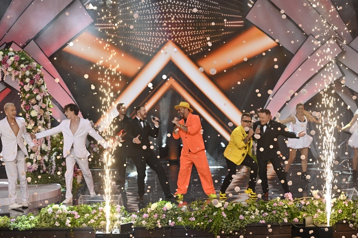 Festiwal Weselnych Przebojów 2025 w Mrągowie z hitem „Promienie” w wykonaniu Boys, Czadoman i Classic | VIDEO