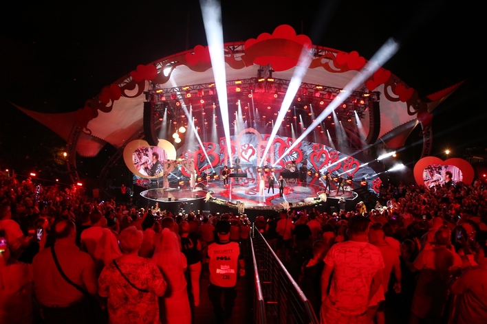 Festiwal Weselnych Przebojów w Mrągowie: Święto Miłości, Muzyki i Zabawy już 11 i 12 sierpnia!