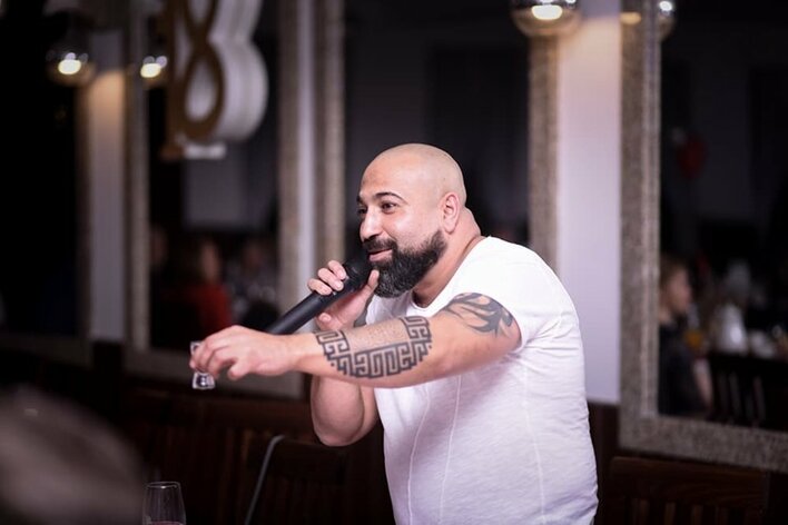 Fisher z wizytą specjalną u swojej fanki! Koncert w domowym zaciszu?!