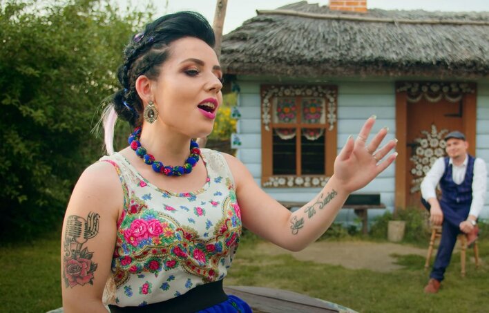 Folk Lady atakuje świat disco polo! Niesłychanie taneczna produkcja jest już w sieci! 