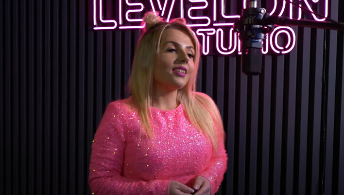 Folk Lady w damskiej odsłonie hitu Akcentu: „Mała Figlarka„! Premiera!
