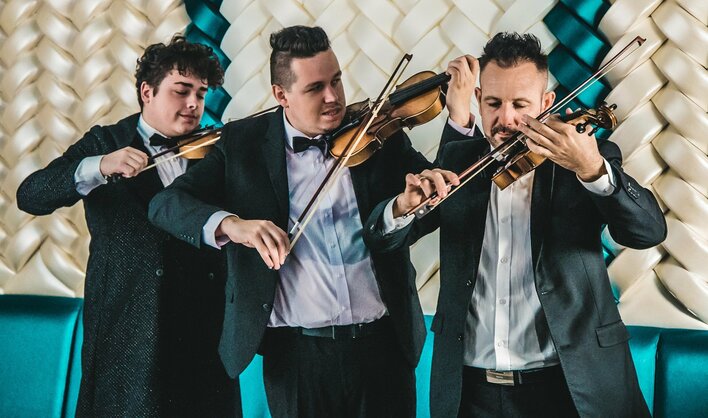 Wyszło na jaw! Popularne gwiazdy disco polo trzymały to w tajemnicy kilka miesięcy! 