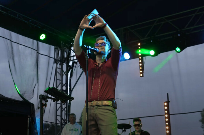 Formacja Roy w żywiołowym wykonaniu utworu „Góralski Rytm”! Damian Zapała łączy disco polo z góralskim stylem! Jak wyszło?! 
