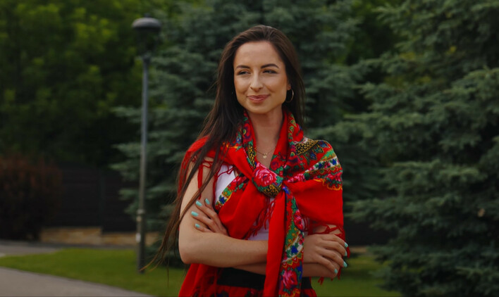 Fox Folk z nowym utworem „Czerwony fartuszek” – taneczna energia prosto z Gór Świętokrzyskich
