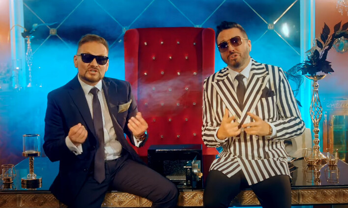 Bogaci i Bezdomni skradną serca fanów disco polo?! „Gdzie jest mój kesz„ duetu Valdi i Andre podbija już internet! To HIT?! 