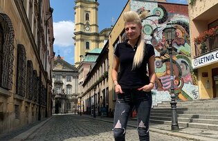 Genialna metamorfoza Magdy Narożnej! Najlepiej ubrana wokalistka disco polo?