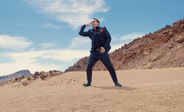 Genialna wersja kultowego hitu wszech czasów już dostępna! Sprawdźcie koniecznie nowość od grupy Boys!