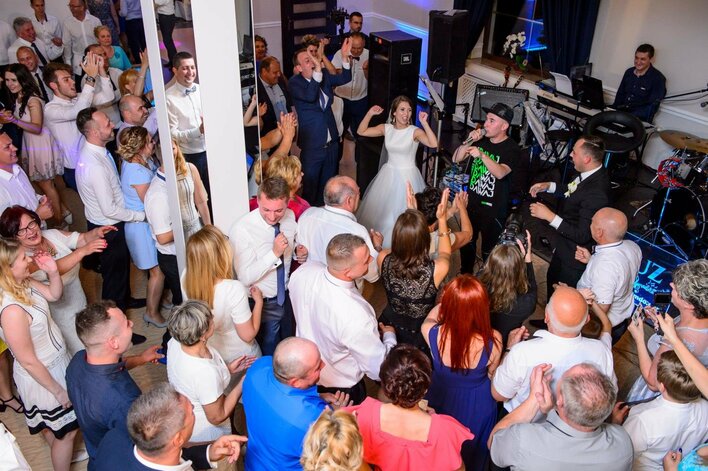 Gesek na weselu Karoliny i Tomka! Były ogromne emocje! | VIDEO